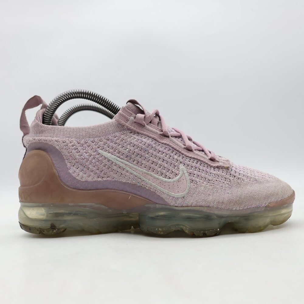 Nike Air VaporMax 2021 Flyknit Shoes Women's Size 7.5 Purple Sneakers DC9454-500